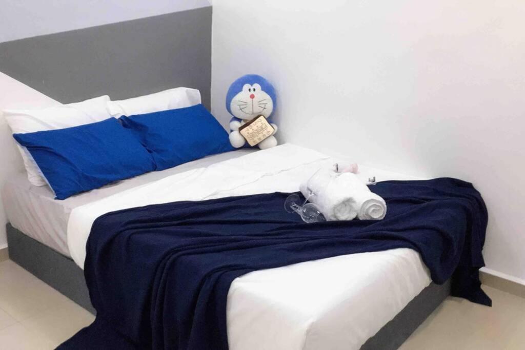 Villa 22Pax :Taman Pelangi Party House Nearby Midvelly Johor Bahru Esterno foto